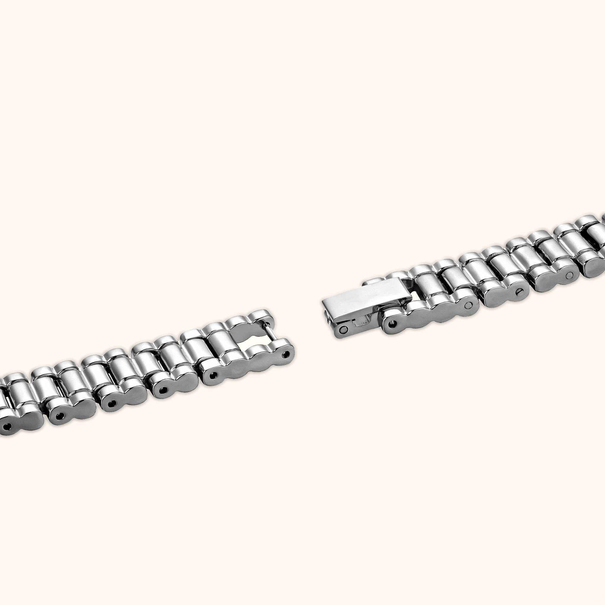 OhKlassy Aurora Silver women's vintage-inspired watch, bracelet and clasp detail