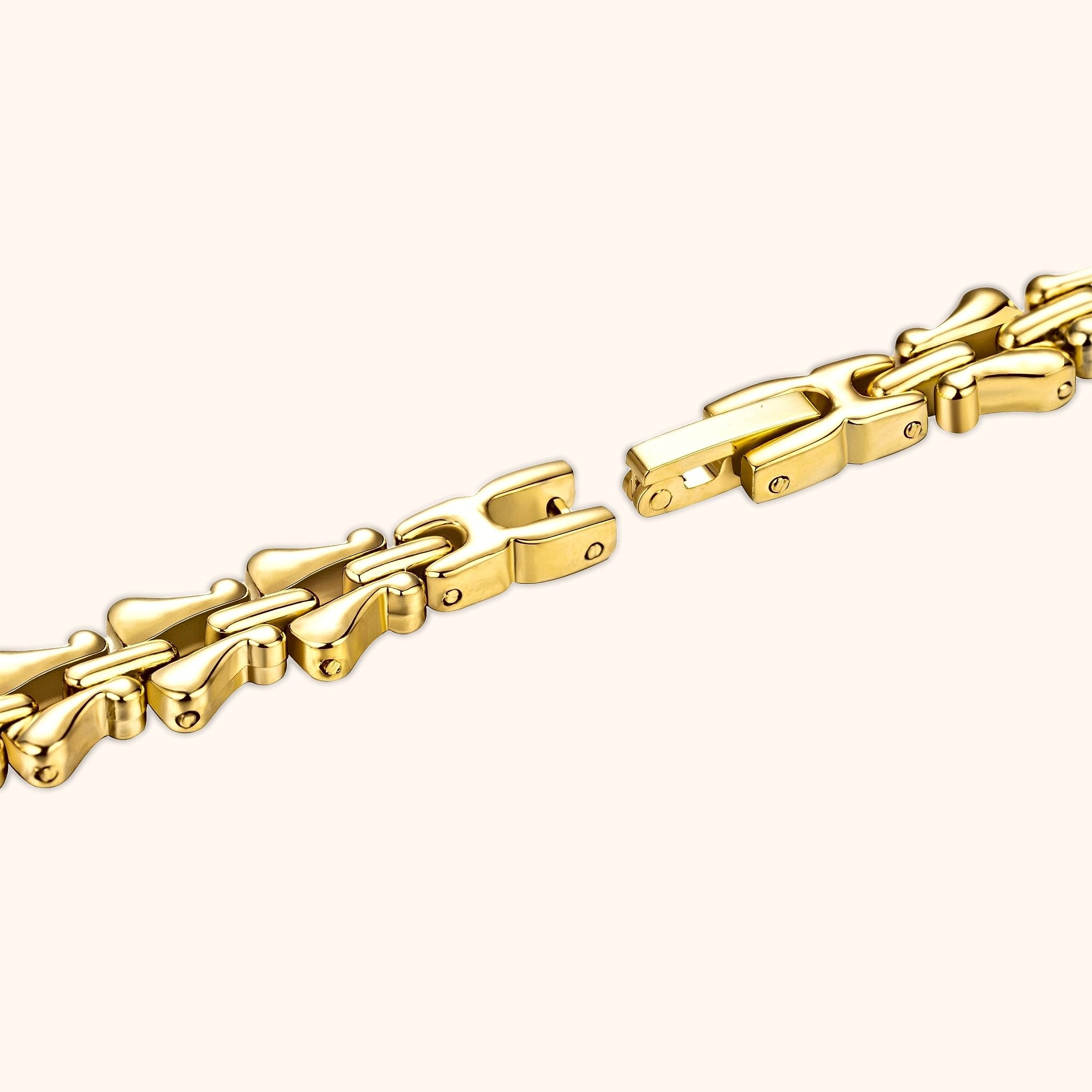 OhKlassy Celeste witgouden dameshorloge in vintage-stijl, met details van de armband en sluiting