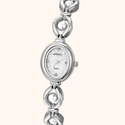 Montre pour femme OhKlassy Celina Silver d'inspiration vintage, vue de profil en angle