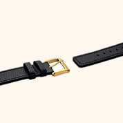 OhKlassy Elena – Vintage-inspirierte Damenuhr aus Leder in Gold, Details zu Armband und Schließe