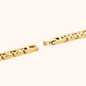OhKlassy Eloise Gold White women's vintage-inspired watch, bracelet and clasp detail