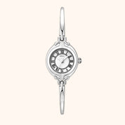 OhKlassy Emma Silver – Vintage-inspirierte Damenuhr, Vorderansicht