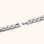 OhKlassy Ismara Silver: vintage-geïnspireerd dameshorloge, met details van de armband en sluiting