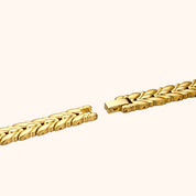 OhKlassy Julia Gold women's vintage-inspired watch, bracelet and clasp detail