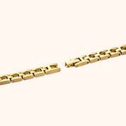 OhKlassy Lila Gold women's vintage-inspired watch, bracelet and clasp detail