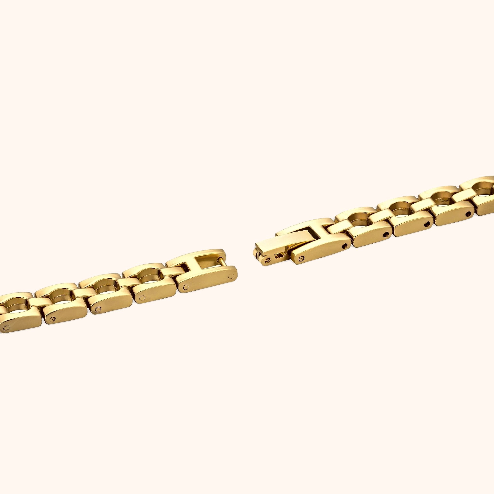 OhKlassy Lila Gold women's vintage-inspired watch, bracelet and clasp detail