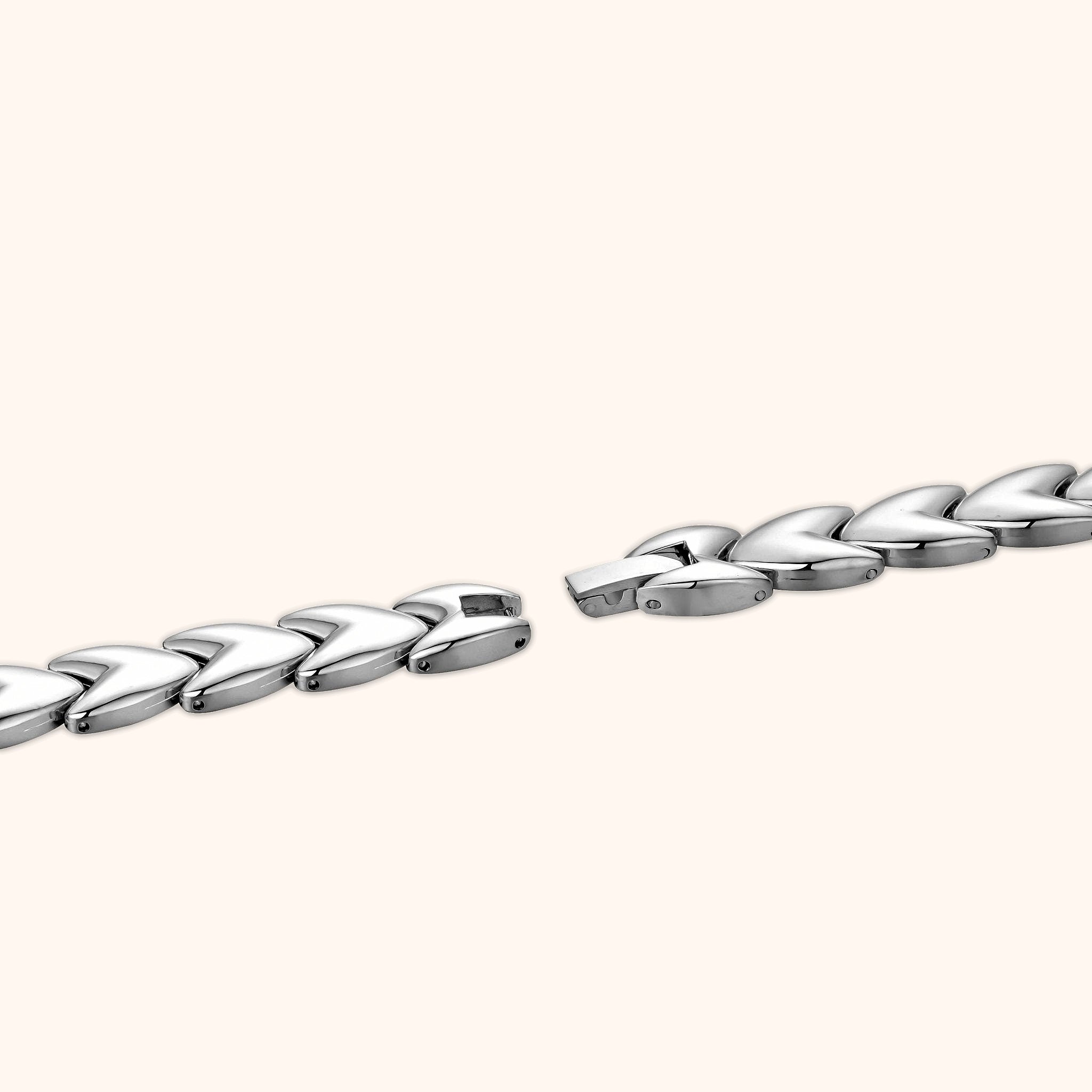 OhKlassy Lucille Silver women's vintage-inspired watch, bracelet and clasp detail