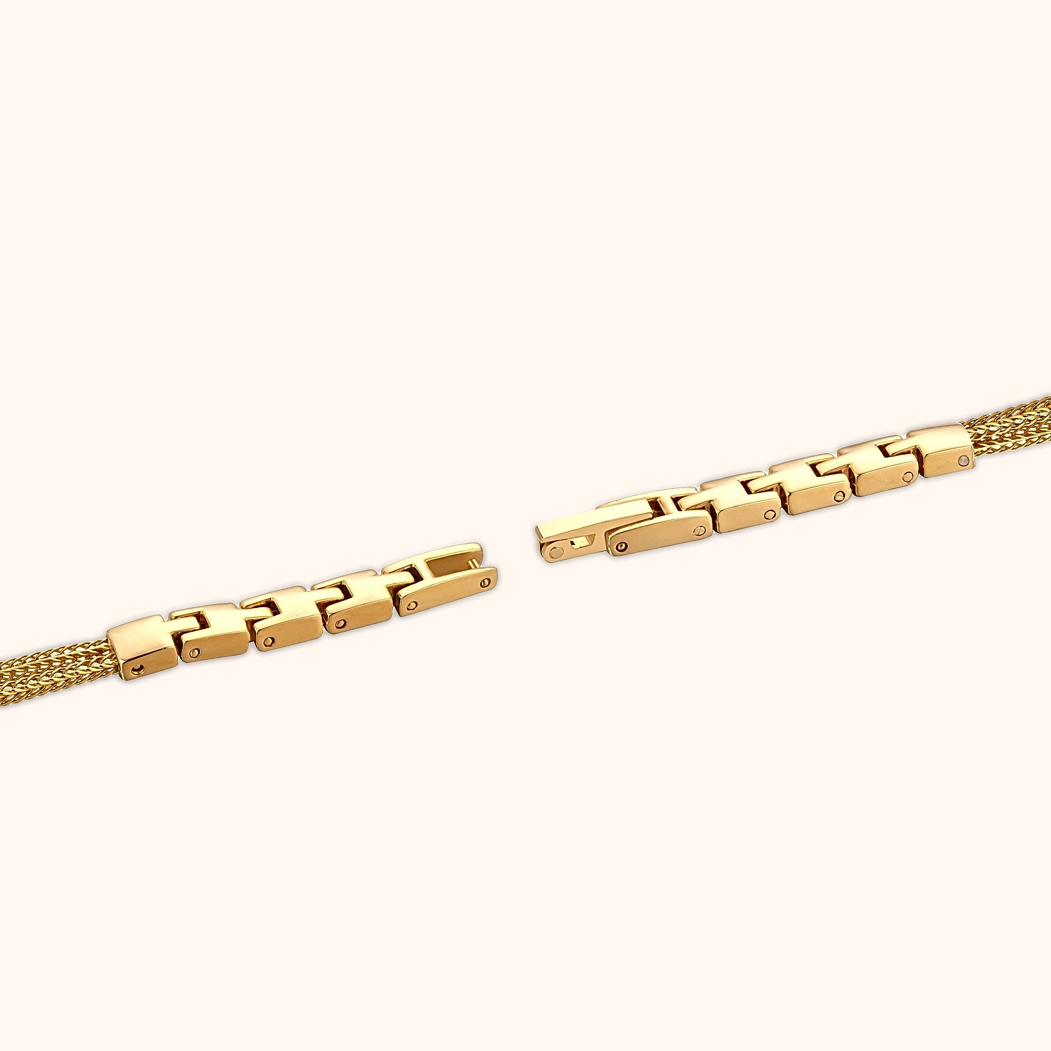 OhKlassy Lumina Gold women's vintage-inspired watch, bracelet and clasp detail