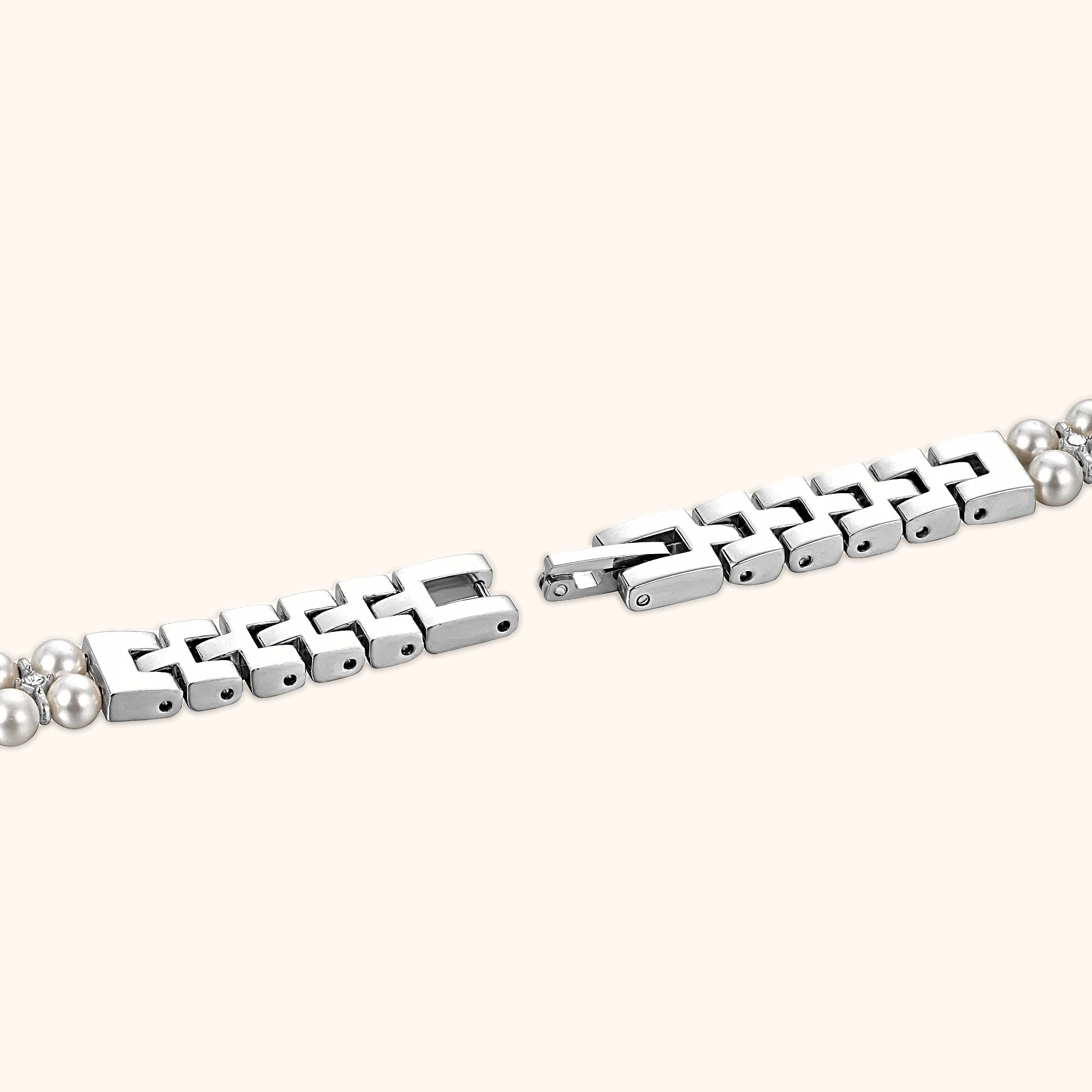 OhKlassy Mireille Silver – Vintage-inspirierte Damenuhr, Details zu Armband und Verschluss