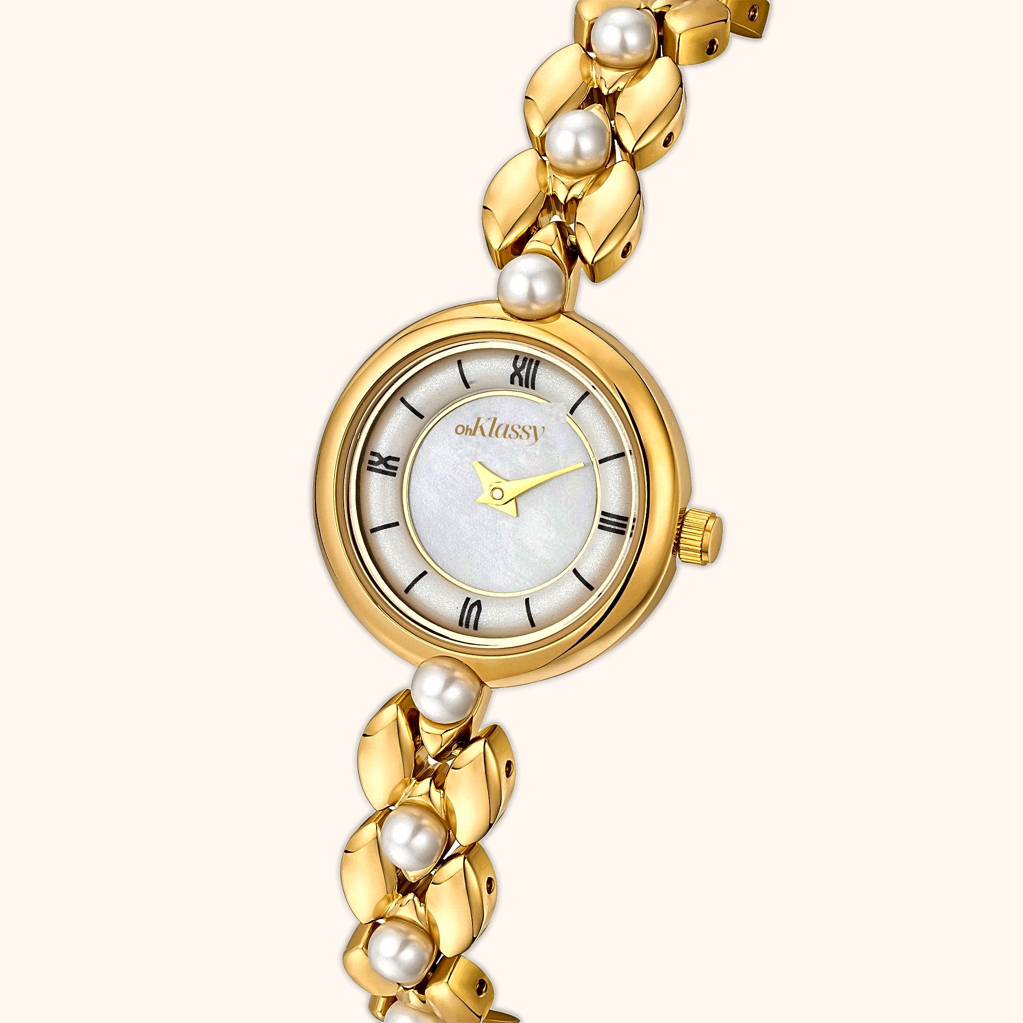 OhKlassy Sophia Pearl Gold vintage-geïnspireerd dameshorloge, zijaanzicht onder een hoek