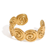 Serene Spirale Manschette | 18K Gold-Plated