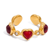 Esme Rubin Herz Ring | 18K Gold-Plated